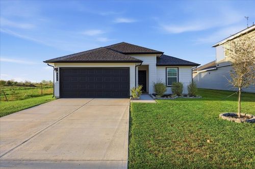 540 Brittany Grove Ln, China, TX, 77613 | Card Image