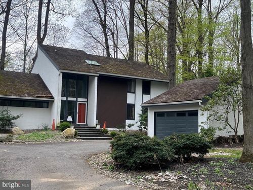 208 Pheasant Run Dr, PAOLI, PA, 19301-2050 | Card Image