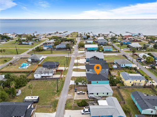 217 Las Palmas Dr, Corpus Christi, TX, 78418-3031 | Card Image