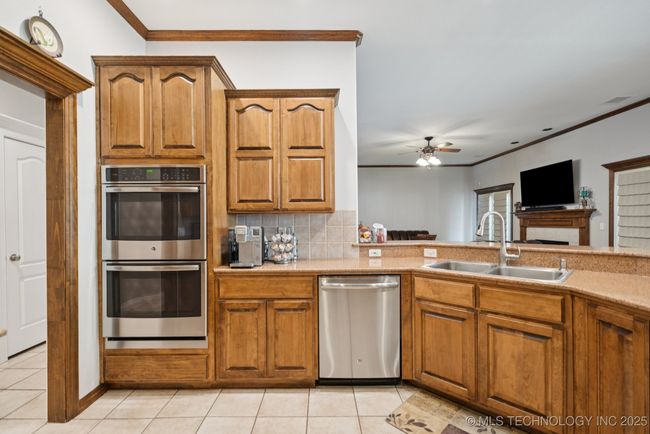 316 E 44 Th St, House other with 4 bedrooms, 5 bathrooms and null parking in Sand Springs OK | Image 20