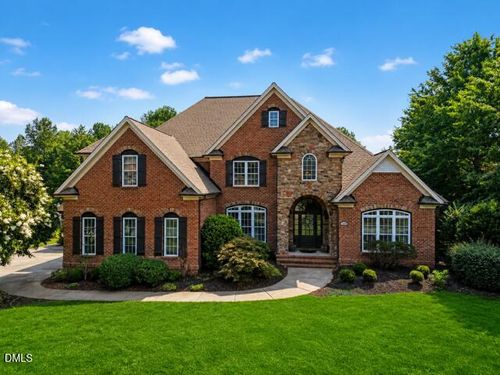 8120 Zinfandel Dr, Kernersville, NC, 27284-6716 | Card Image