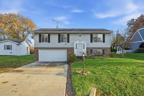 4142 Augusta Dr, Crown Point, IN, 46307-8957 | Card Image