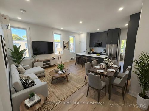 3-55 Camberwell Rd, York., ON, M6C3E7 | Card Image