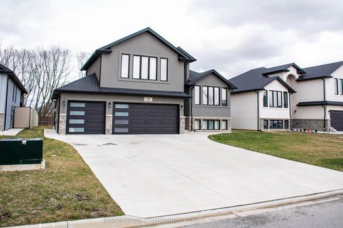 72 Noble Court, Amherstburg, ON, N9V0G8 | Card Image
