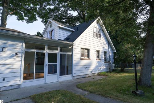 1043 Cranberry Pike, East Tawas, MI, 48730-9760 | Card Image