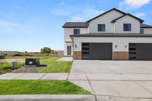918 Black Berry Way, Billings, MT, 59106-2276 | Card Image