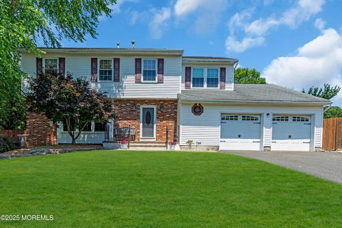 627 Meadow Run, Brick, NJ, 08724 | Card Image