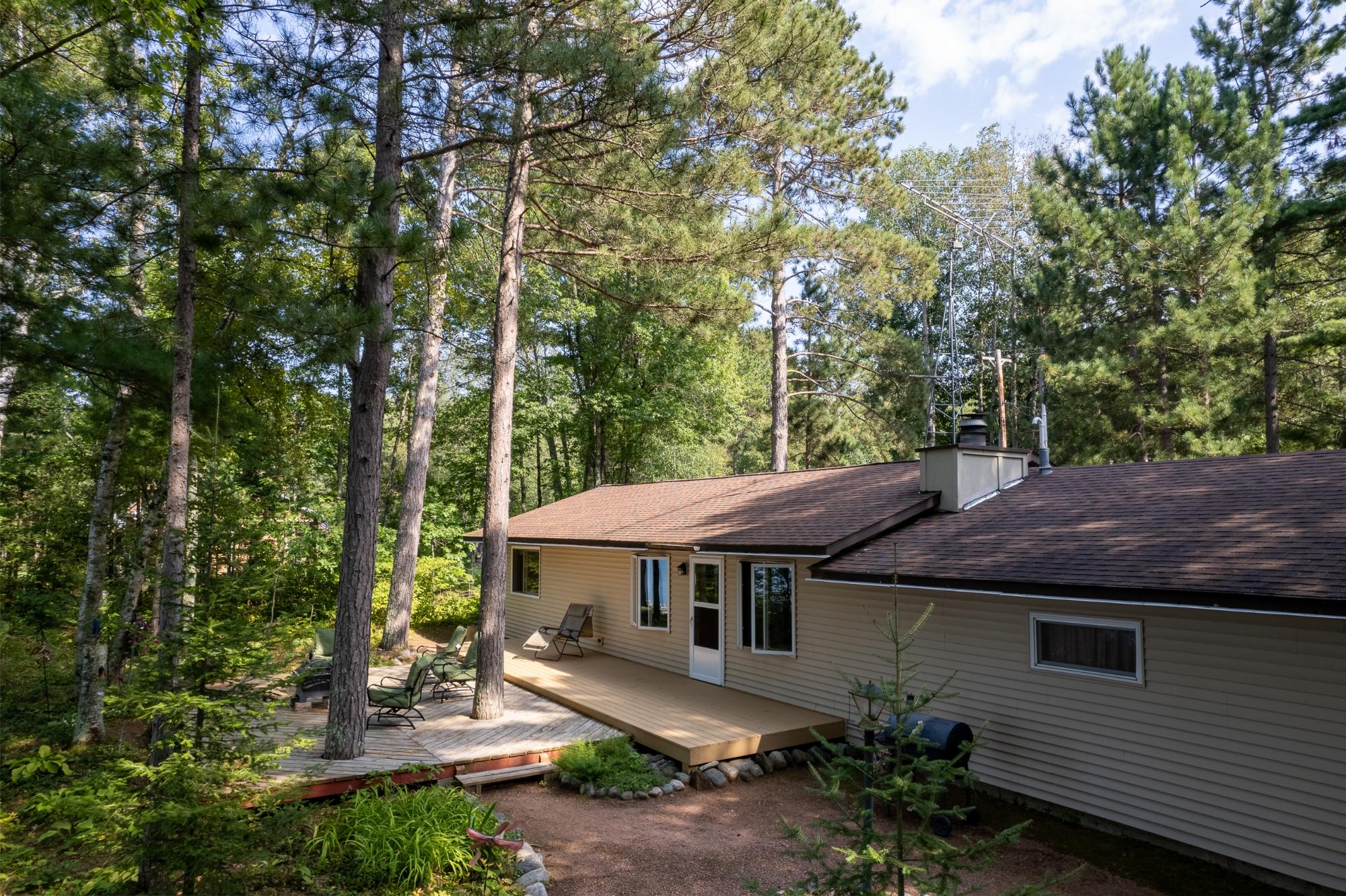 Hogman Ln, Lac Du Flambeau, WI 54538