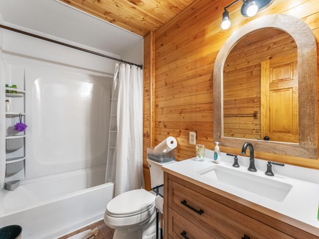 8676 E Bakely Cir, House other with 3 bedrooms, 2 bathrooms and null parking in Minocqua WI | Image 25