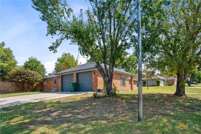 301 Illinois Drive, House other with 3 bedrooms, 2 bathrooms and null parking in Harker Heights TX | Image 3