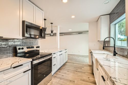 17030 E Calaveras Ave, Fountain Hills, AZ, 85268-2411 | Card Image