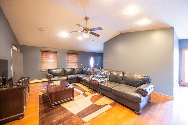 584 Hartford Pike, House other with 3 bedrooms, 2 bathrooms and 4 parking in Scituate RI | Image 4