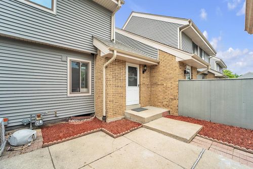4869 S 19th Street, Milwaukee, WI, 53221 | Card Image