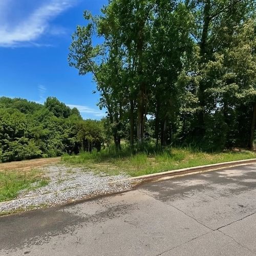 000 Stoney Creek Dr, Florence, AL, 35633 | Card Image
