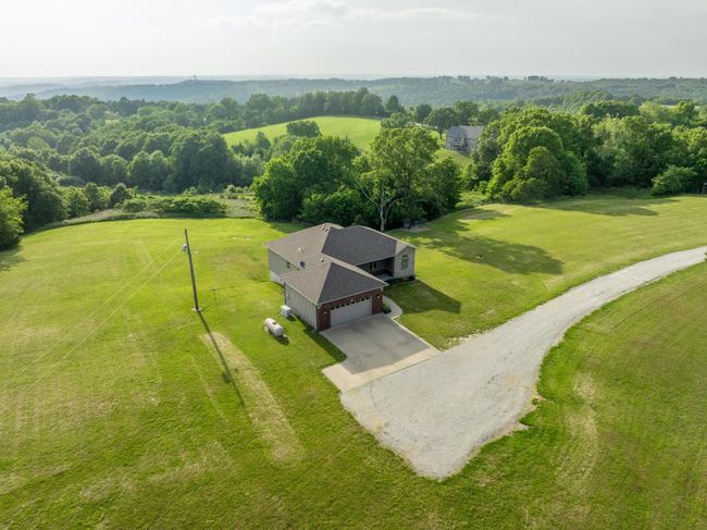 Table Rock Lake Home | Image 51