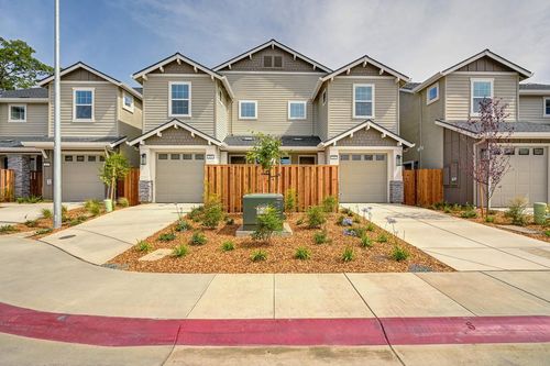 221 Chico Place, Davis, CA, 95616 | Card Image
