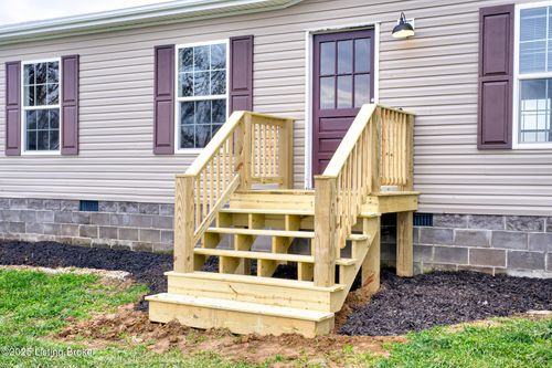 20 Robbie Ln, Pleasureville, KY, 40057-8600 | Card Image