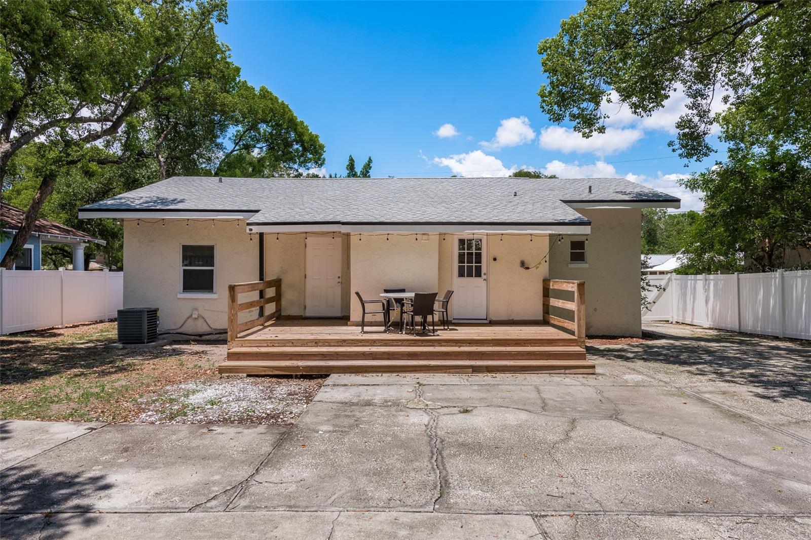 Residential Lease in TAMPA 5