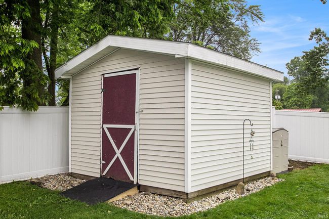 405 S Sherman St, House other with 3 bedrooms, 2 bathrooms and null parking in Lagrange IN | Image 24
