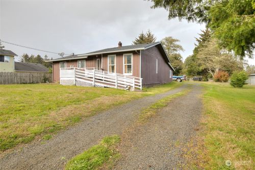 210 W Newell Avenue, Westport, WA, 98595 | Card Image