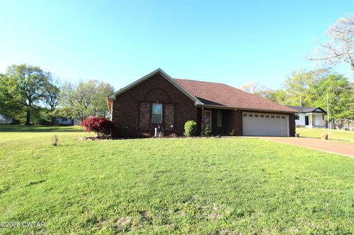 5088 Kefauver Dr, Milan, TN, 38358-6400 | Card Image