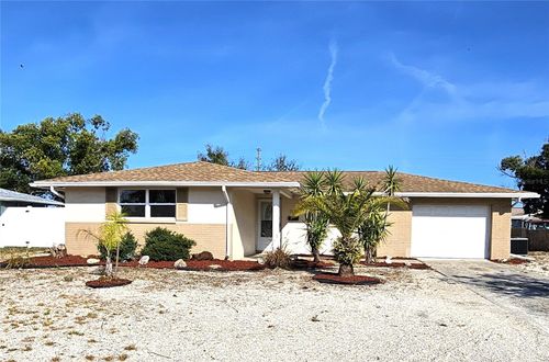 7821 Lotus Dr, PORT RICHEY, FL, 34668-3286 | Card Image