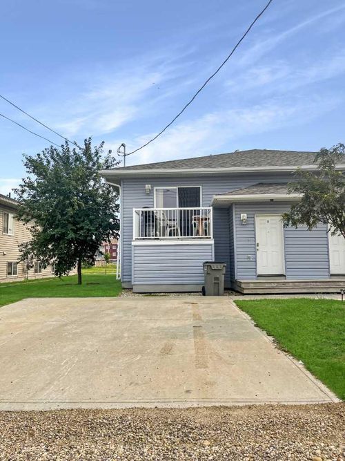 a-9828 96 Avenue, Grande Prairie, AB, T8V0L9 | Card Image