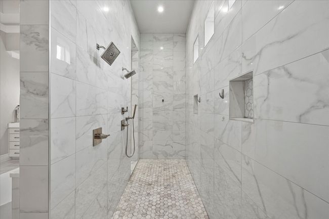 Now this is a shower! | Image 23