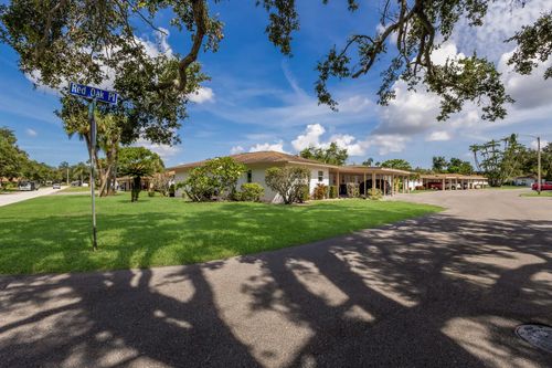 5068 Red Oak Pl, Bradenton, FL, 34207-2245 | Card Image