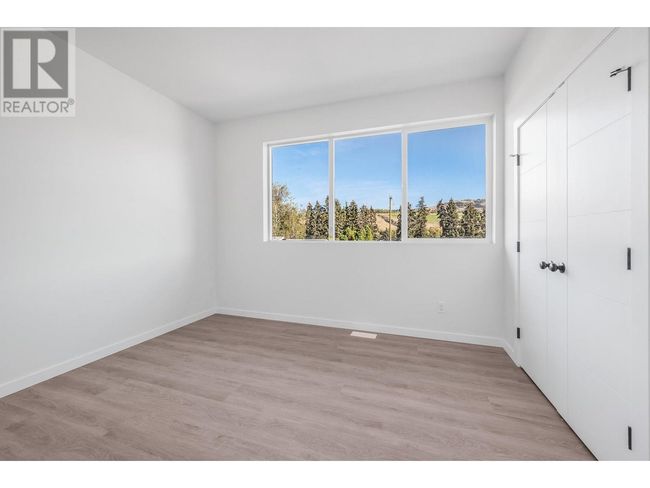 7 - 5661 Okanagan Ave, Townhouse with 3 bedrooms, 3 bathrooms and 2 parking in Vernon BC | Image 12