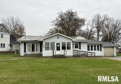 119 W Main Street, House other with 3 bedrooms, 1 bathrooms and null parking in Galatia IL | Image 3