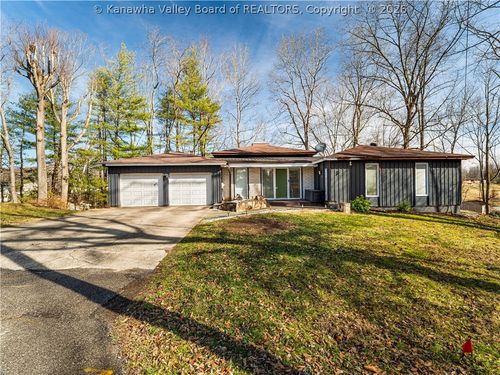 14 Meadowood Ests, Scott Depot, WV, 25560-9619 | Card Image