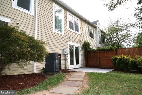 14004 Grumble Jones Ct, CENTREVILLE, VA, 20121-2663 | Card Image