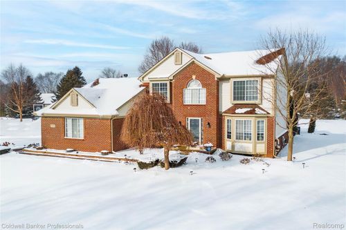 60628 Lyon Trl, South Lyon, MI, 48178-9055 | Card Image