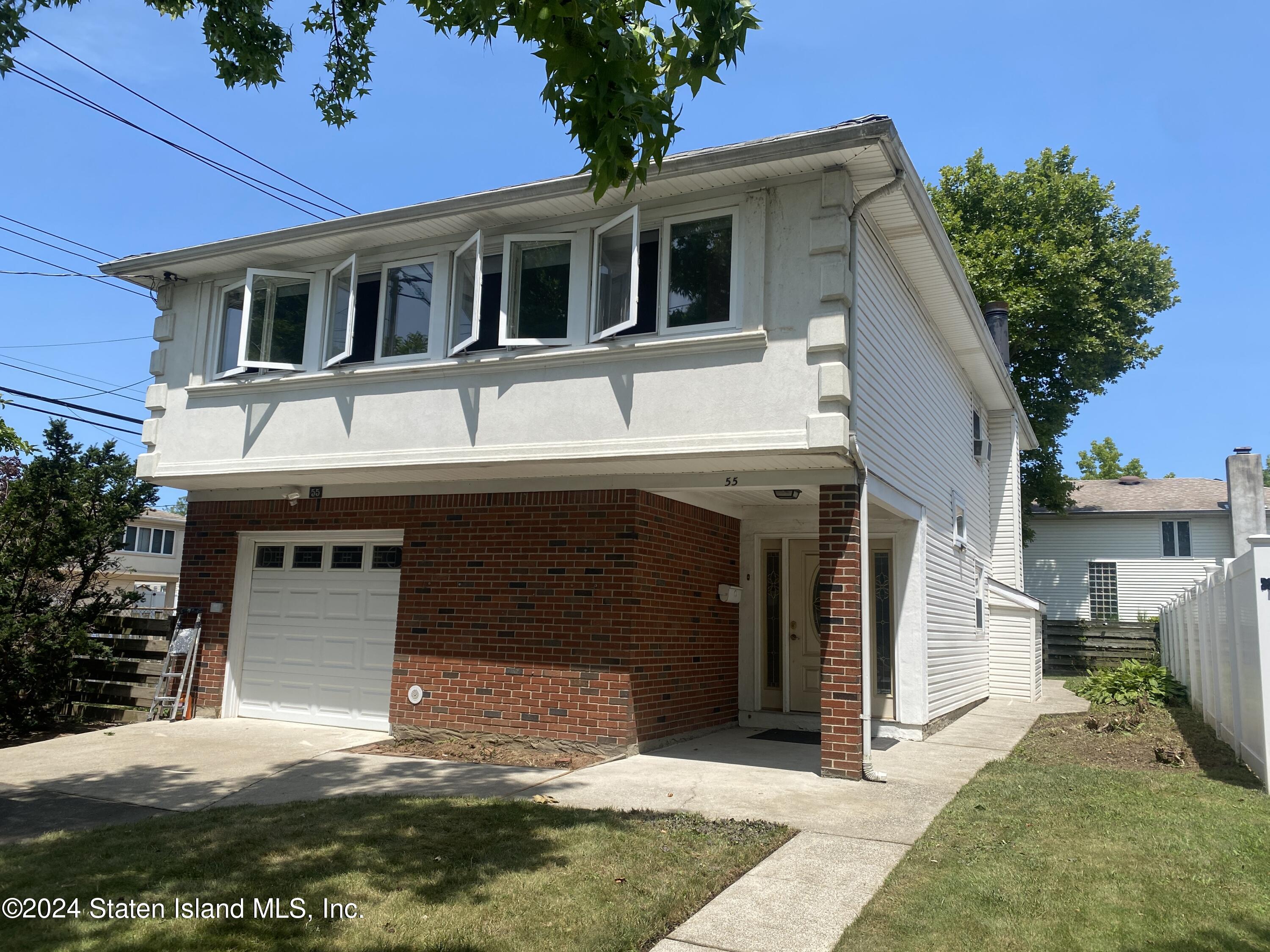 Amsterdam Pl, Staten Island, NY 10314