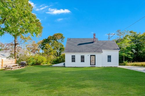 3 Cedar St, Wareham, MA, 02571-2054 | Card Image