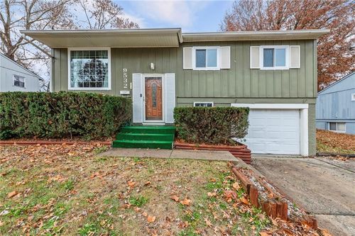9532 Wallace Ave, Kansas City, MO, 64134-1856 | Card Image