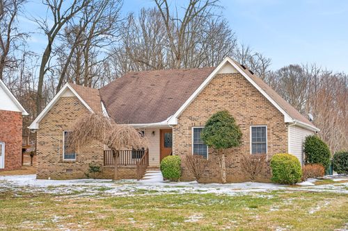 108 Deerfield Dr, Springfield, TN, 37172-5177 | Card Image