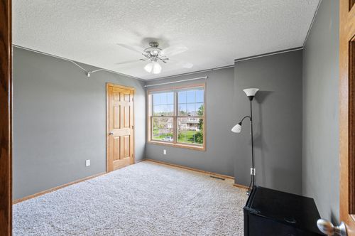 2728 174th Ave Ne, Ham Lake, MN, 55304-1200 | Card Image
