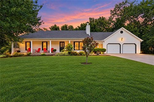 1102 S Elm St, Louisburg, KS, 66053-4098 | Card Image