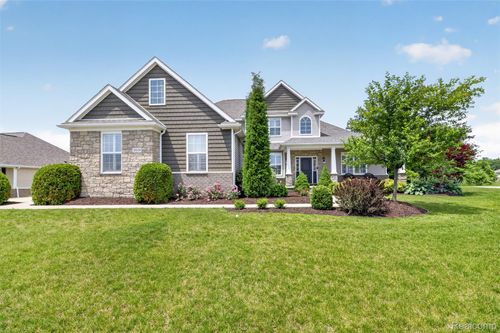 2531 Walnut View Drive, Hartland Township, MI, 48855 | Card Image