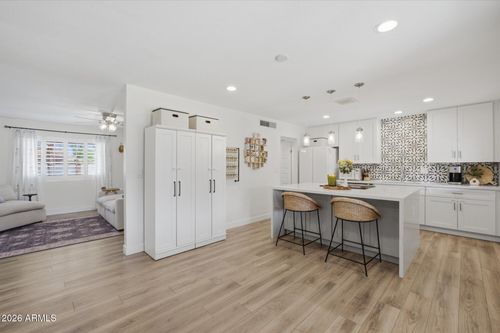 133 E Alameda Drive, Tempe, AZ, 85282 | Card Image