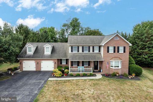 1776 Country Manor Dr, YORK, PA, 17408-8828 | Card Image