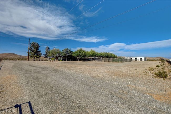 View of yard with a view of countryside | Image 44