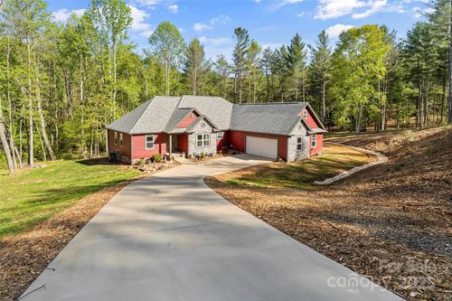 3381 Peninsula Pointe Dr, Valdese, NC, 28690-9838 | Card Image