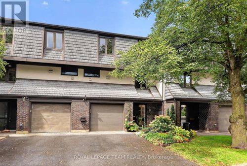 30-655 Richmond Road, Ottawa, ON, K2A3Y3 | Card Image