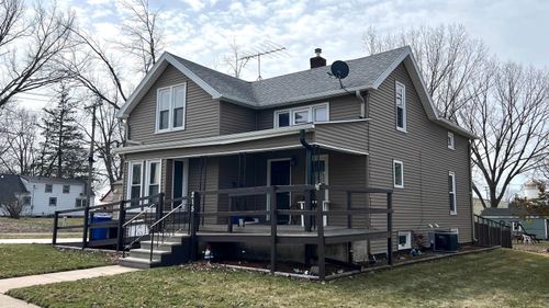215 S Woodward Ave, Fredericksburg, IA, 50630-7755 | Card Image
