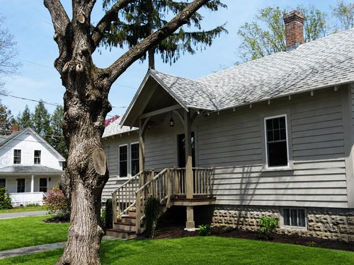49 Mckinley St, Keene, NH, 03431-2327 | Card Image