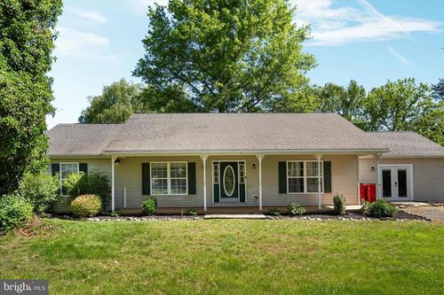 118 Mcgill Dr, GERRARDSTOWN, WV, 25420-4029 | Card Image