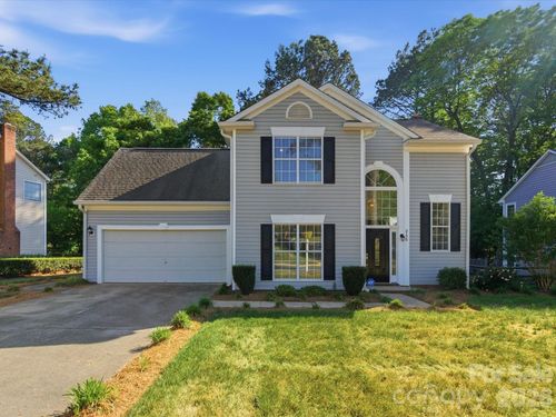 3129 Crescent Knoll Dr, Matthews, NC, 28105-2457 | Card Image